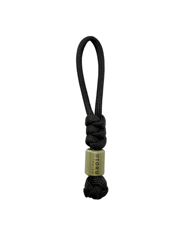 UTOKU TOOLS Titanium Alloy Pendant With Black Paracord - Green